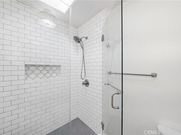 4425 Walnut Ave, Long Beach CA 90807