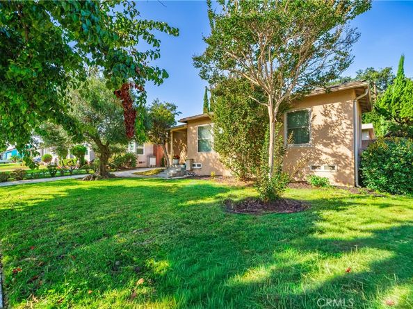 4425 Walnut Ave, Long Beach CA 90807