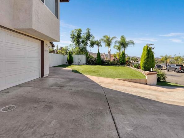 14211 Jennings Vista Drive, Lakeside CA 92040