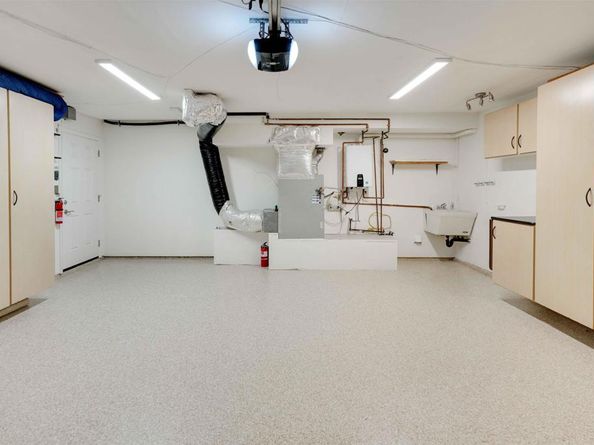 2438 Ocean Street, Carlsbad CA 92008