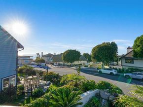 2438 Ocean Street, Carlsbad CA 92008