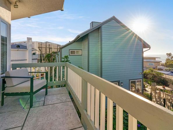 2438 Ocean Street, Carlsbad CA 92008