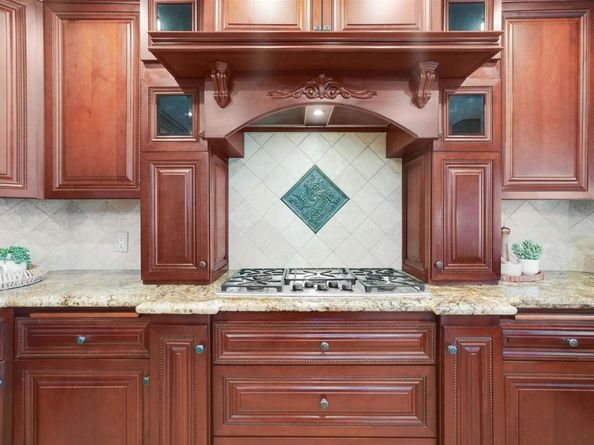 2438 Ocean Street, Carlsbad CA 92008