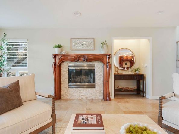 2438 Ocean Street, Carlsbad CA 92008