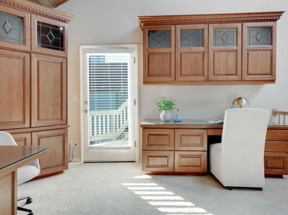 2438 Ocean Street, Carlsbad CA 92008