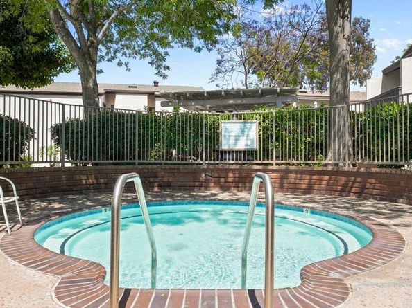 1317 Caminito Gabaldon H, Mission Valley CA 92108