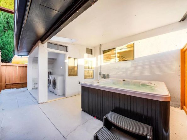 5028 Monroe Avenue, San Diego CA 92115