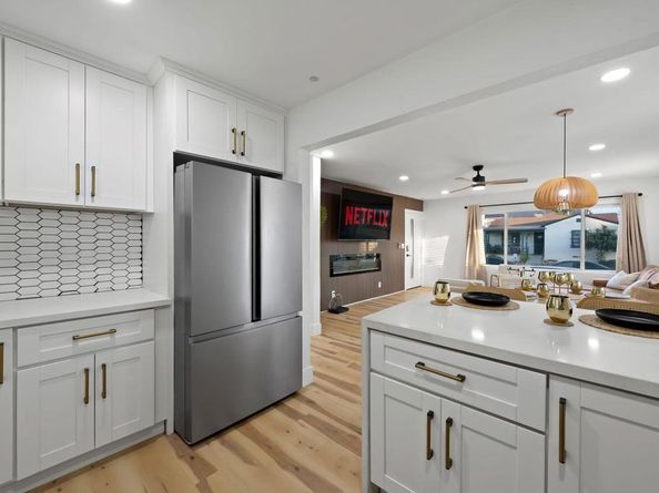 5028 Monroe Avenue, San Diego CA 92115