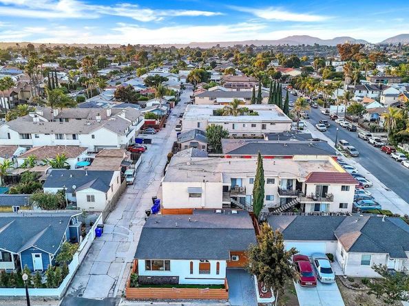 5028 Monroe Avenue, San Diego CA 92115