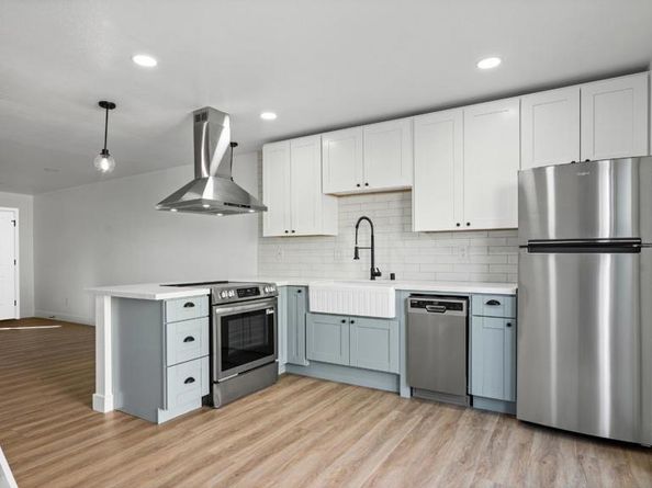 7986 Camino Jonata, San Diego CA 92122