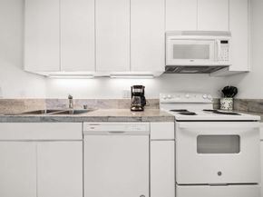 4767 Ocean Boulevard 203, San Diego CA 92109