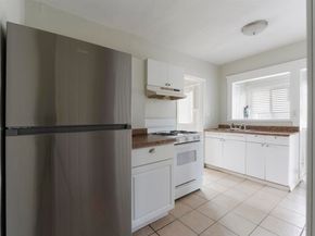 2520 L Street, San Diego CA 92102