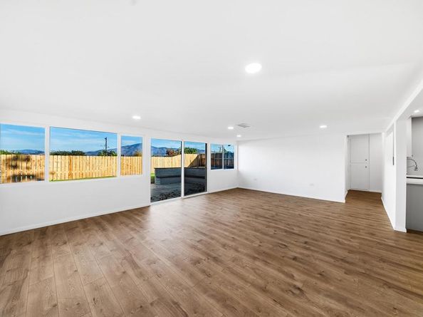 555 Hotz Street, Spring Valley CA 91977