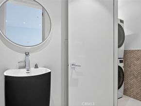 1253 N Sweetzer Avenue 3, West Hollywood CA 90069