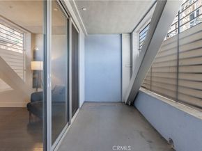 433 Pine Avenue 102, Long Beach CA 90802