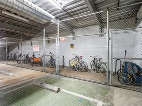 433 Pine Avenue 102, Long Beach CA 90802