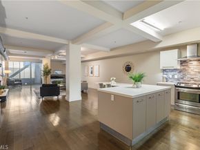 433 Pine Avenue 102, Long Beach CA 90802