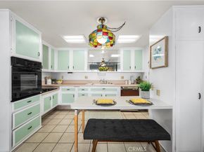 1502 Golden Rain Road M-2 46J, Seal Beach CA 90740