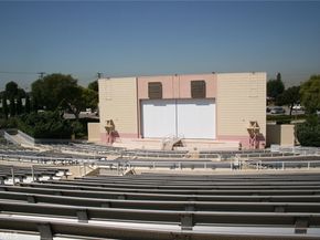 1502 Golden Rain Road M-2 46J, Seal Beach CA 90740