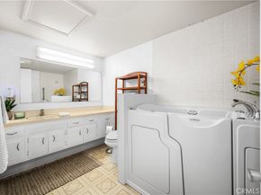 1502 Golden Rain Road M-2 46J, Seal Beach CA 90740