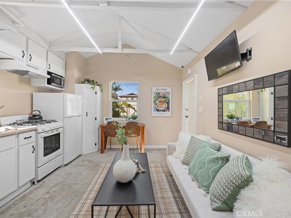 347 Euclid, Long Beach CA 90814