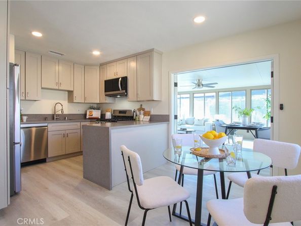2544 W Greenacre Avenue, Anaheim CA 92801