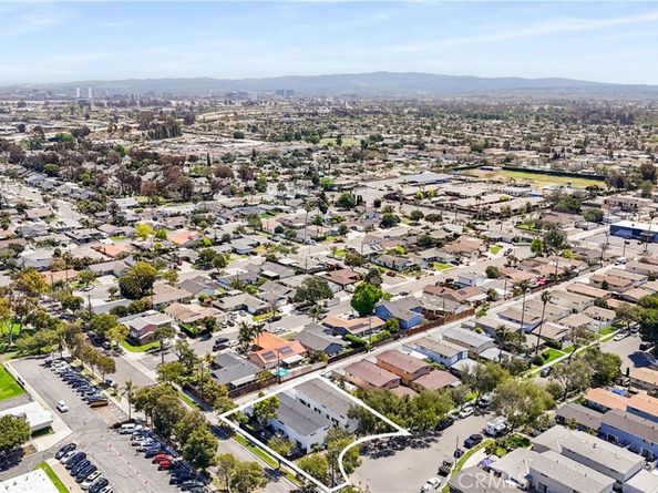 3040 Fillmore Way, Costa Mesa CA 92626