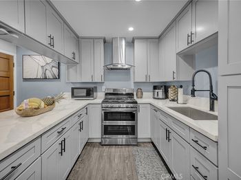 1101 W Macarthur Boulevard