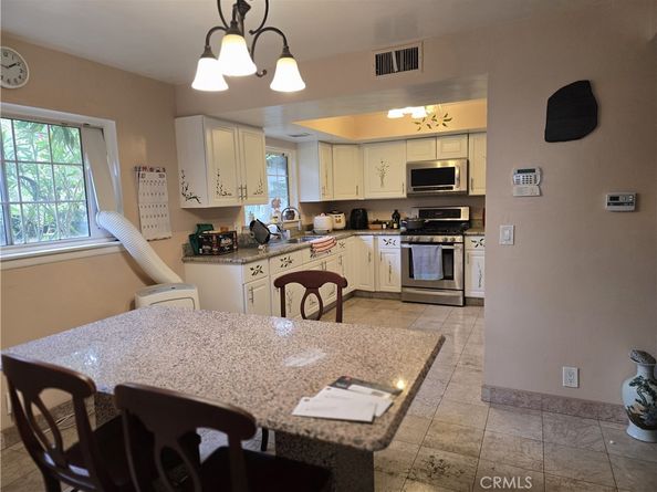 9854 Canby Avenue, Northridge CA 91325