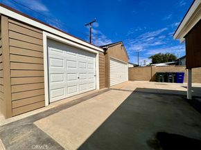 2523 Allred Street, Lakewood CA 90712