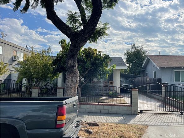 2366 Linden Avenue, Long Beach CA 90806