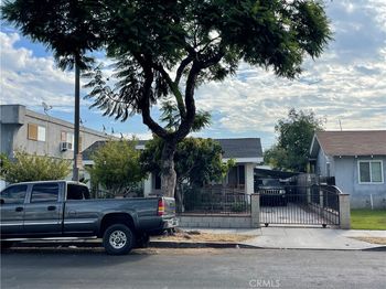 2366 Linden Avenue