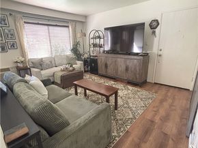 1345 Cabrillo Park J11, Santa Ana CA 92701