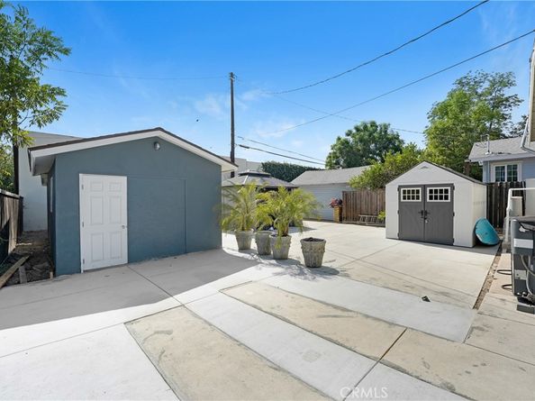 1982 Corson Street, Pasadena CA 91107