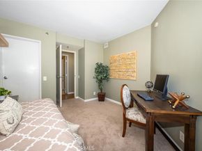 525 E Seaside Way 904, Long Beach CA 90802