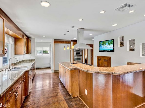 25 Bennington, Irvine CA 92620