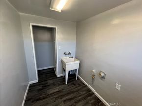 1921 E Washington Street, Long Beach CA 90805