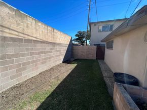 1921 E Washington Street, Long Beach CA 90805