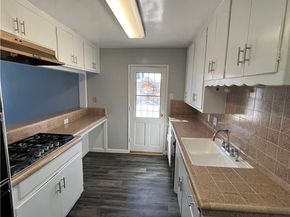 1921 E Washington Street, Long Beach CA 90805