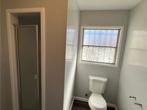 1921 E Washington Street, Long Beach CA 90805