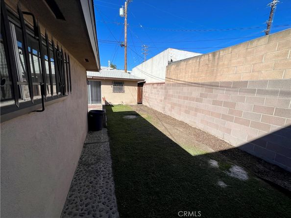 1921 E Washington Street, Long Beach CA 90805