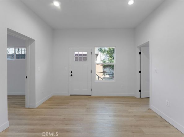 752 E 17th Street, Los Angeles CA 90021