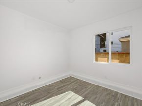 8819 Reading, Los Angeles CA 90045