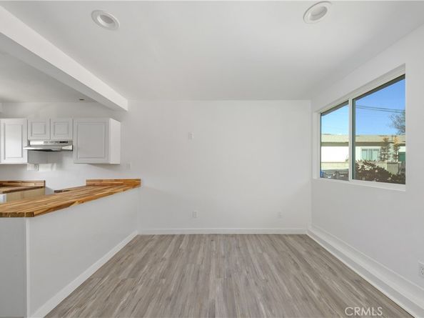 8819 Reading, Los Angeles CA 90045