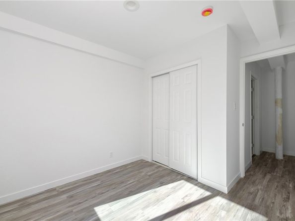 8819 Reading, Los Angeles CA 90045