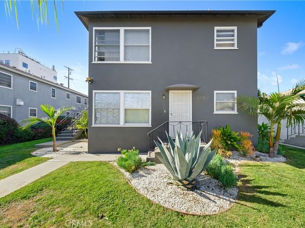 8819 Reading, Los Angeles CA 90045