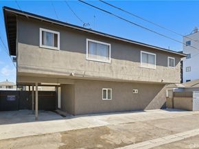 8819 Reading, Los Angeles CA 90045