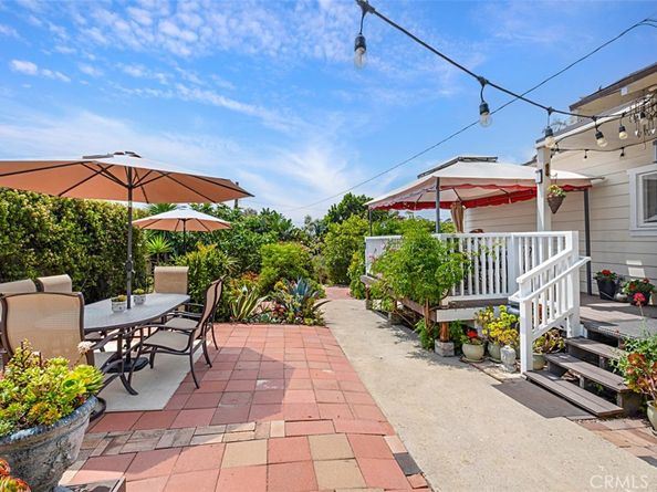 555 Through Street, Laguna Beach CA 92651