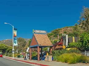 555 Through Street, Laguna Beach CA 92651