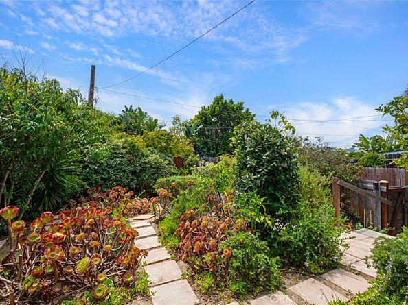 555 Through Street, Laguna Beach CA 92651